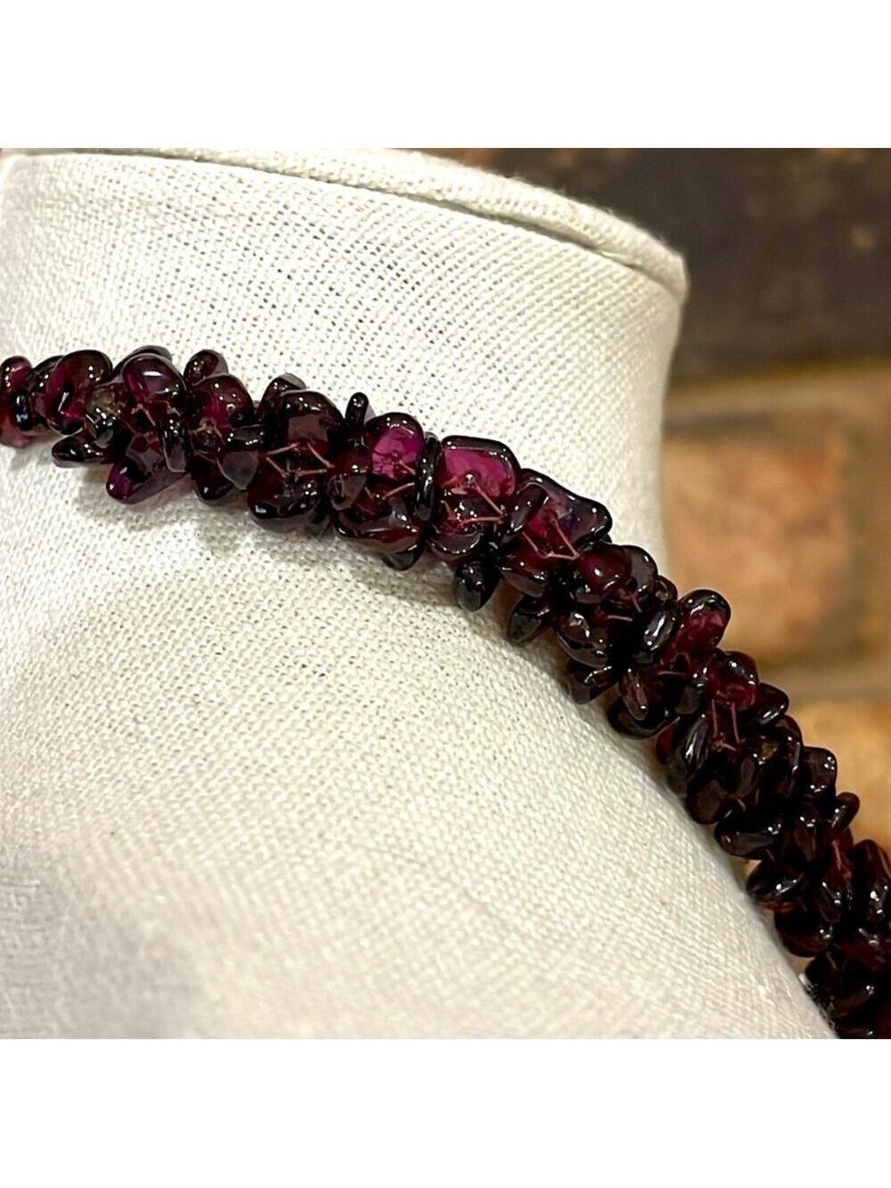 Garnet Beaded Rope with silver Toggle clasp vintage necklace - Picture 4 of 4